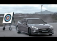 Hyundai Genesis Coupe соревнуется в скорости со стрелой
