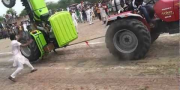 Авария при перетягивании каната на тракторах