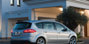Фото Ford S-MAX 2010