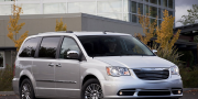 Фото Chrysler Town & Country 2011