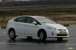 Тест-драйв Toyota Prius: экономные паузы