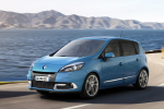 Renault Scenic 2012: Шарм и практичность