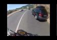 Опасная ситуация — мотоцикл на обгоне