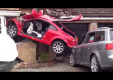 Audi TT подлетела в воздух и влетела в дом в Великобритании