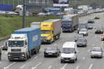 Водителям грузовиков за выезд на МКАД придется платить 1000 рублей