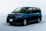Toyota запускает новые минивэны Voxy/Noah в Японии