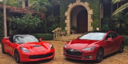 Tesla Model S в гонке против Corvette Stingray Z51