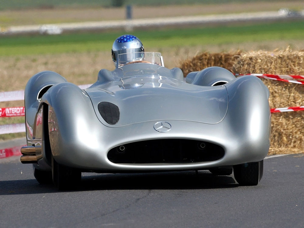 Mercedes Benz 2040 w196r Streamliner