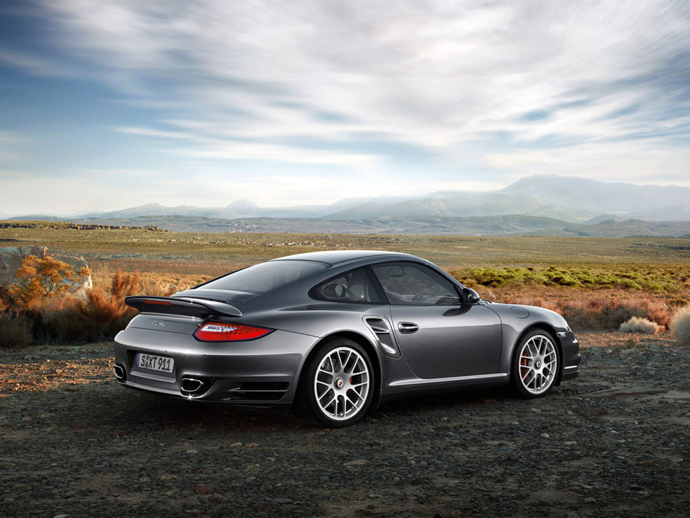 Porsche 911 autumn