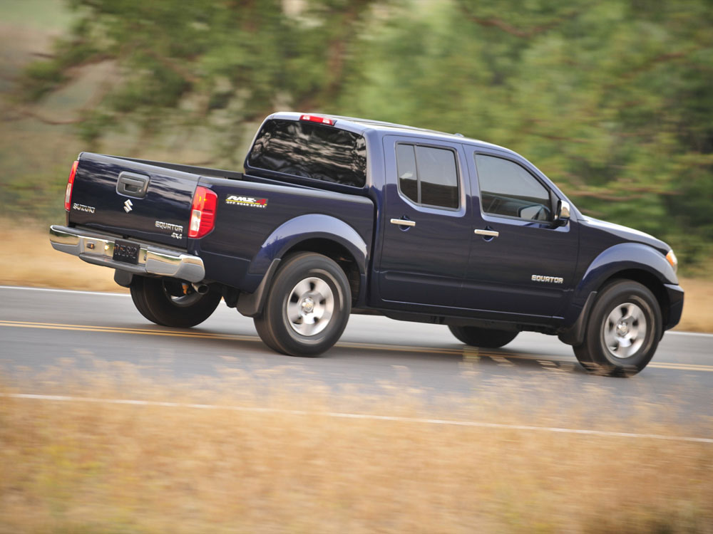 Suzuki Equator Crew Cab